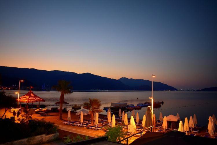 La Beirut Beach Hotel マルマリス エクステリア 写真