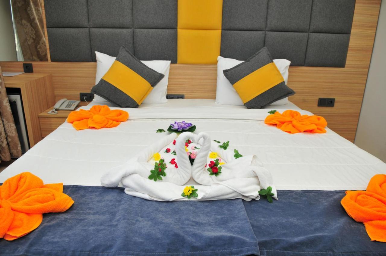 La Beirut Beach Hotel マルマリス エクステリア 写真